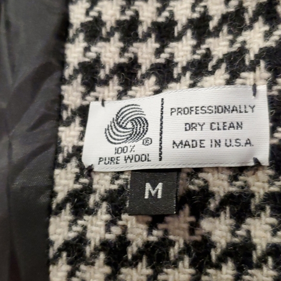 Short jacket - Picture 3 of 4